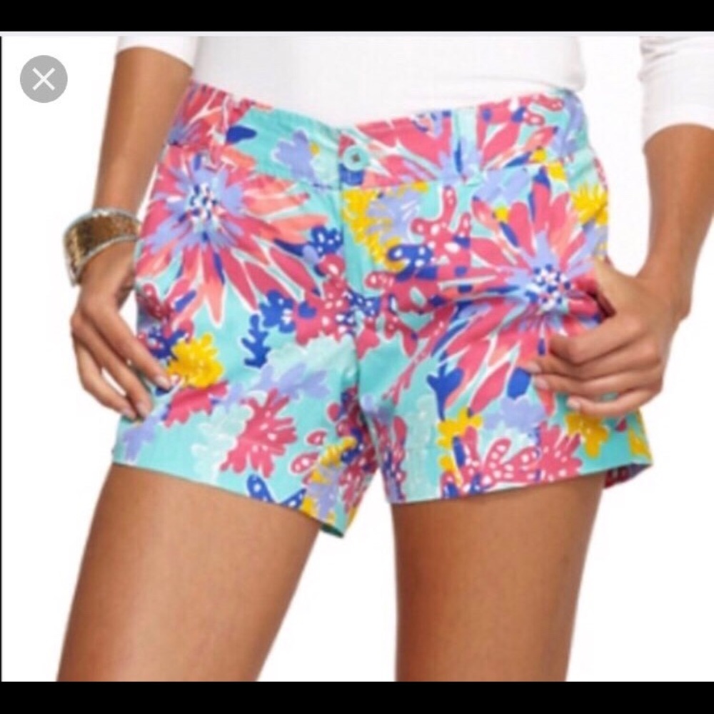 Lilly Pulitzer colorful Callahan shorts. Size 4